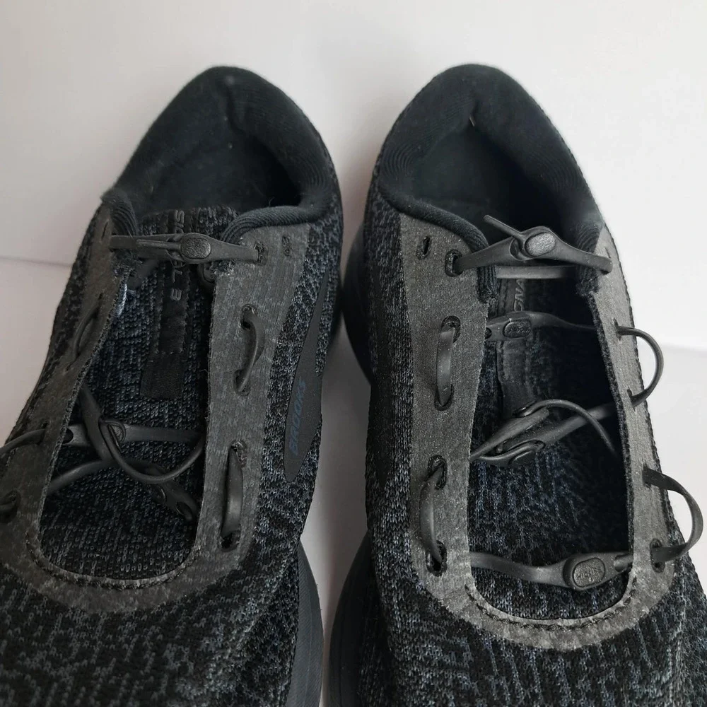 Brooks Signal 3 Womens Shoes Sz 9D Running Athletic Black DifferentLace Sneakers